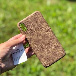 NWT!COACH SIGNATURE MOLDED IPHONE X CASE